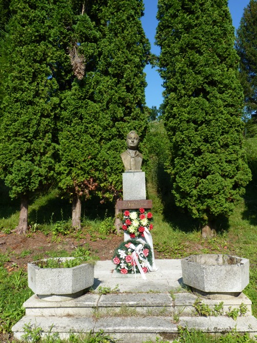 duchnovičov pomník v Topoli
