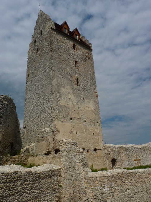 Topoľčiansky hrad Hradná veža